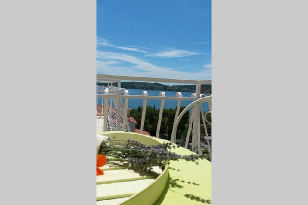 Lana Apartments Trogir Buitenkant foto