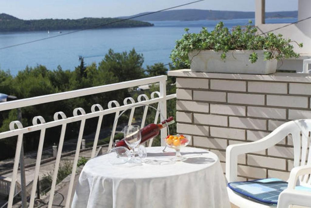 Lana Apartments Trogir Buitenkant foto